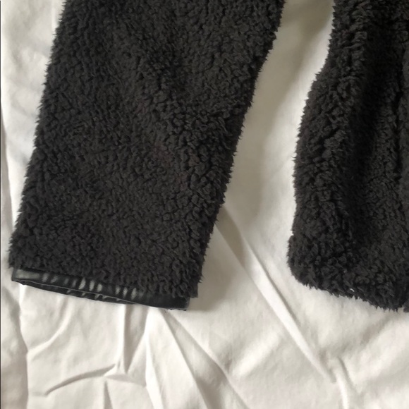 LF black teddy jacket - Picture 5 of 5